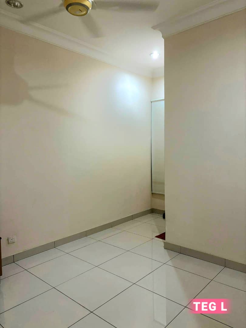 L Alam Impian 2sty House Freehold Basic Condition - photo 8