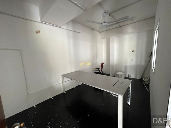 Eric Setia Alam 2nd Floor Shop Office Corner - photo 3