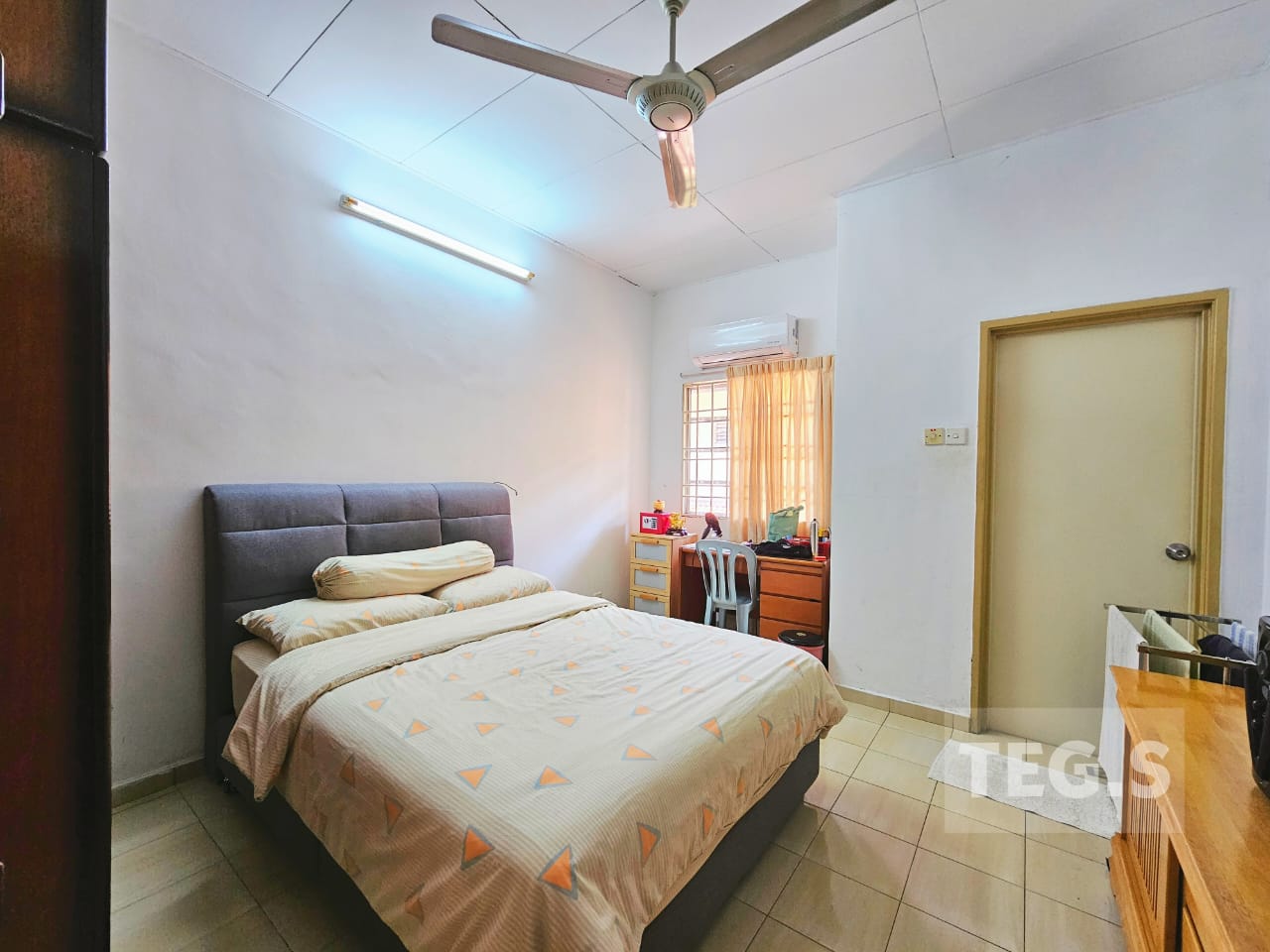 S Anggerik Doritis 2sty House Renovated Extended - photo 7