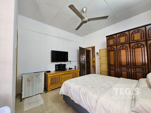 S Anggerik Doritis 2sty House Renovated Extended - photo 8