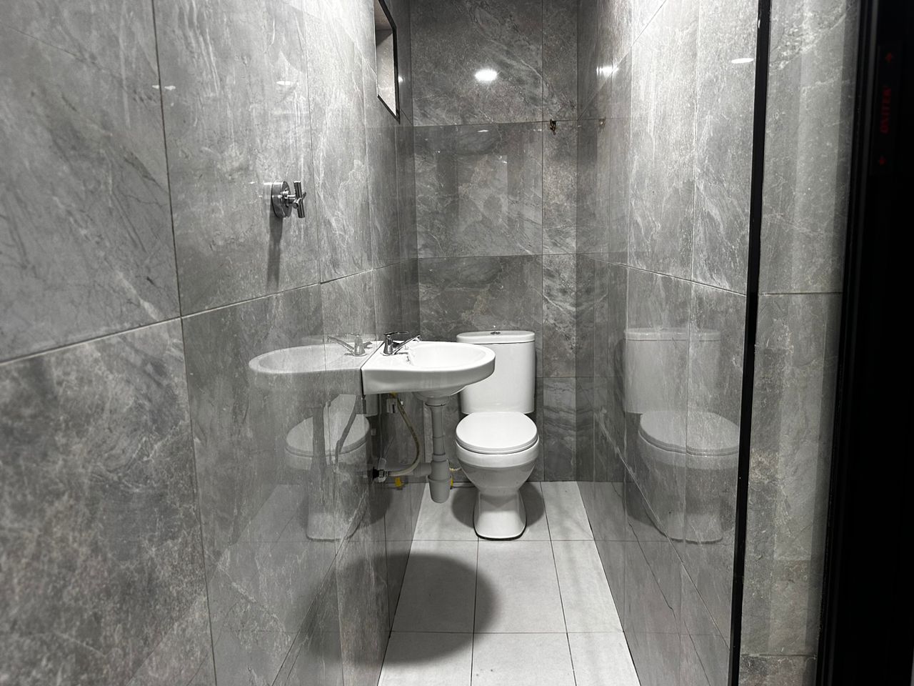 Eric Tepi Sungai Klang 1sty House Fully Renovated - photo 8