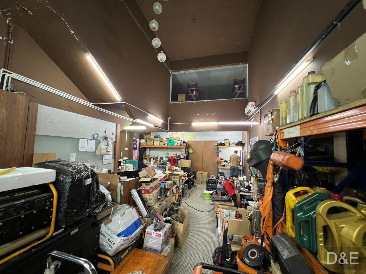 Eric Taman Intan Klang 3 n Half sty Shop Lot - photo 3