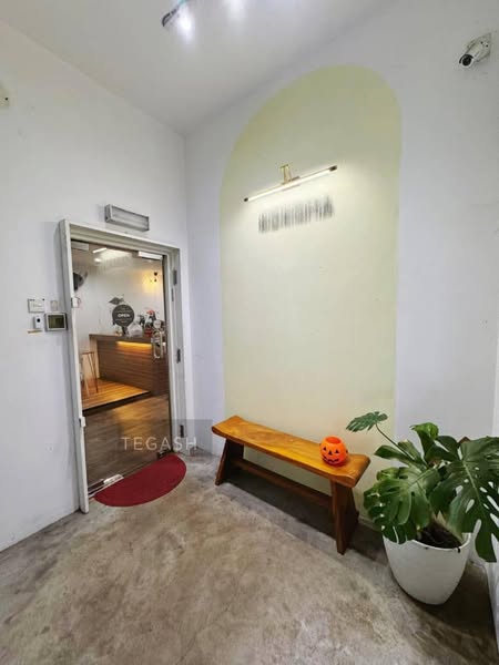 Ash Bandar Botanic 1st Floor Shop Super Hot Area - photo 3