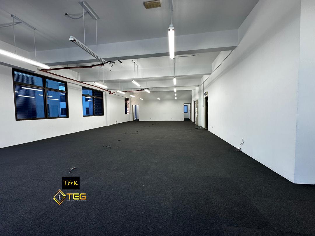 TnK Jalan Meru 3sty Commercial Building Good Cond - photo 3