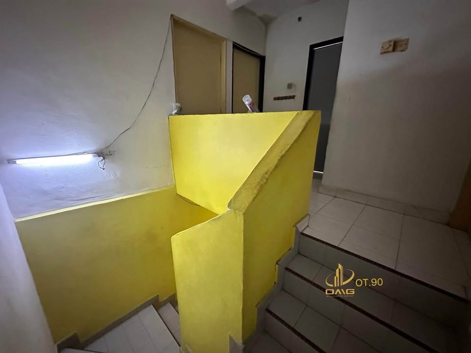 Owen Klang Utama Double Storey House - photo 4