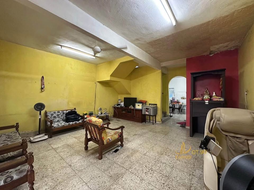 Owen Klang Utama Double Storey House - photo 10