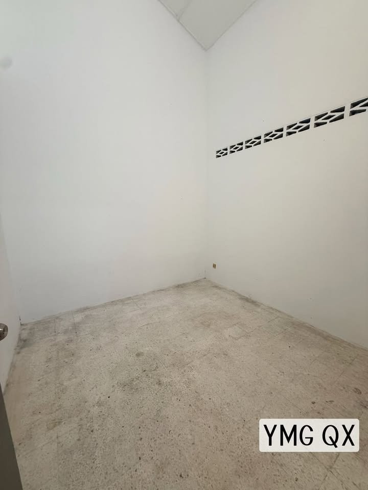 Emily Klang Utama Single Storey House - photo 6