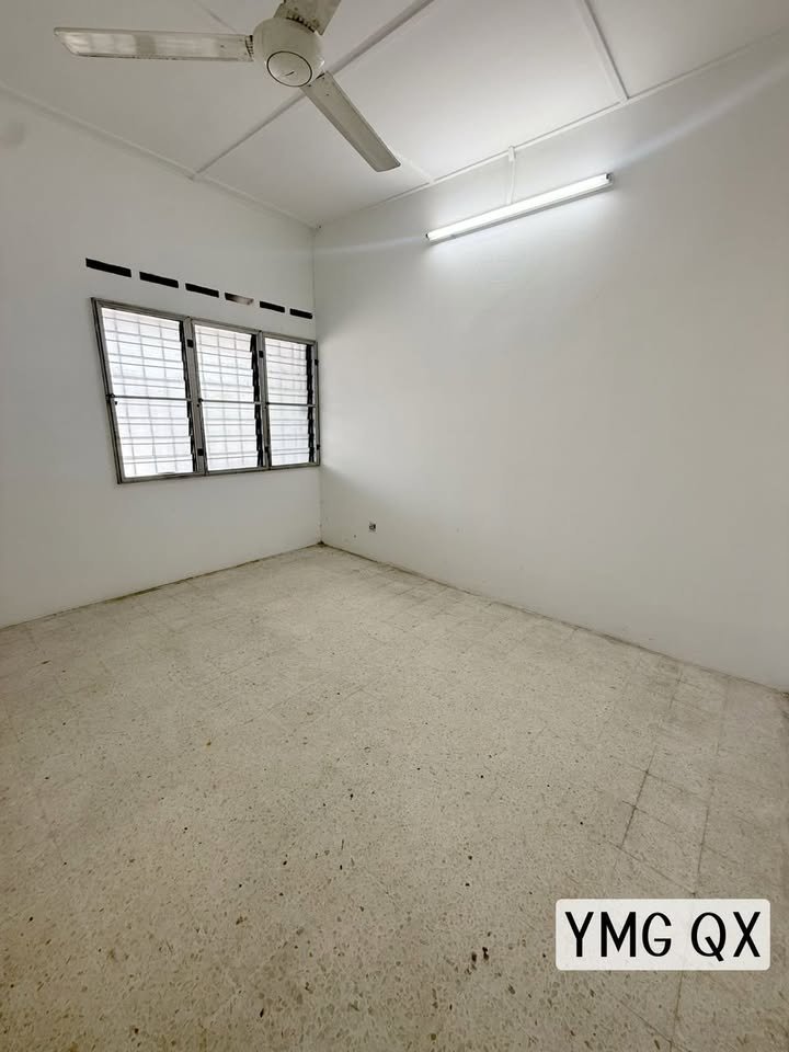 Emily Klang Utama Single Storey House - photo 7