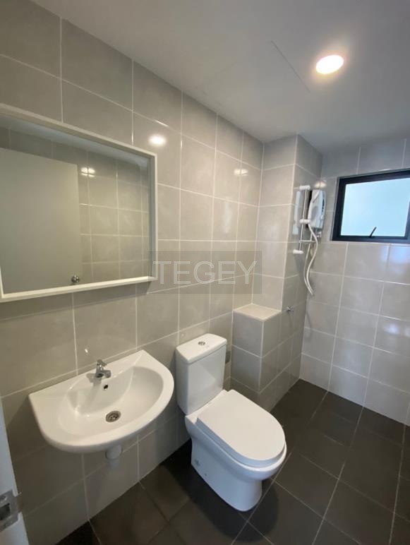 eric Huni Residence Eco Ardence Apartment - photo 3