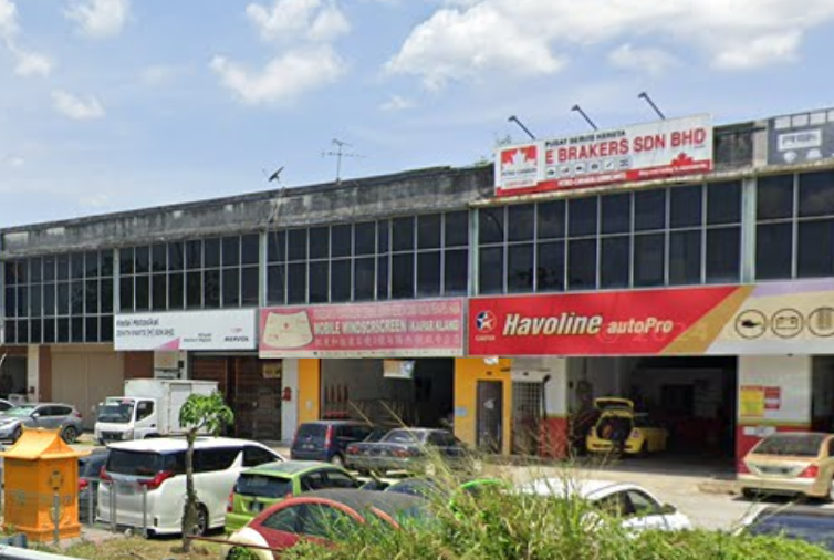 Eric Klang Utama 2 Sty Shop