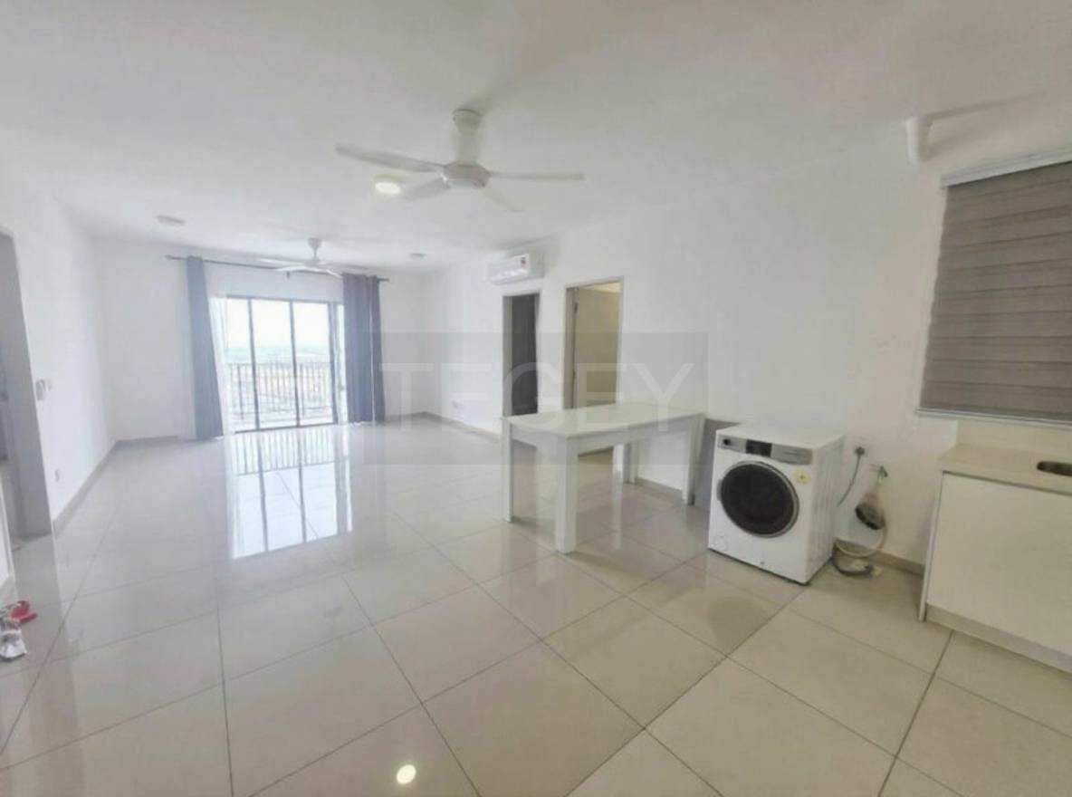 eric Huni Residence Eco Ardence Apartment - photo 3