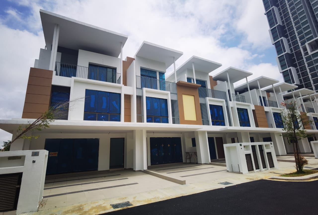 New Cyberjaya 3-Storey House For Sale - photo 3