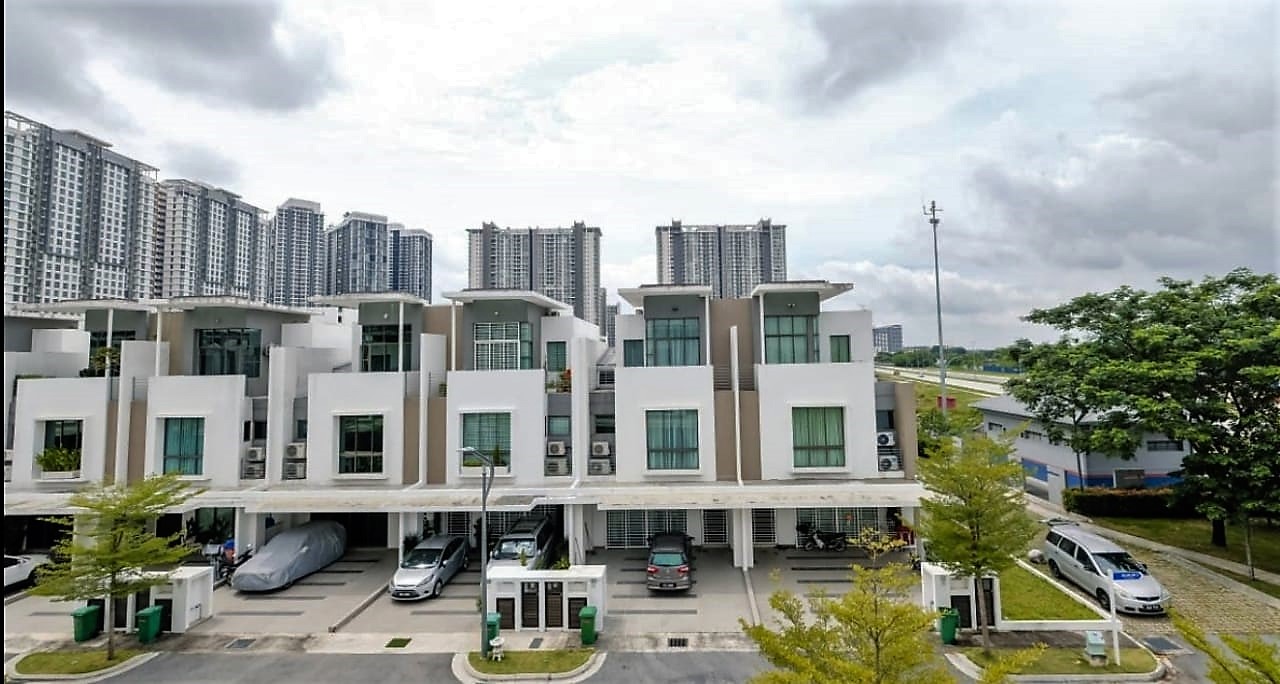 New Cyberjaya 3-Storey House For Sale - photo 5