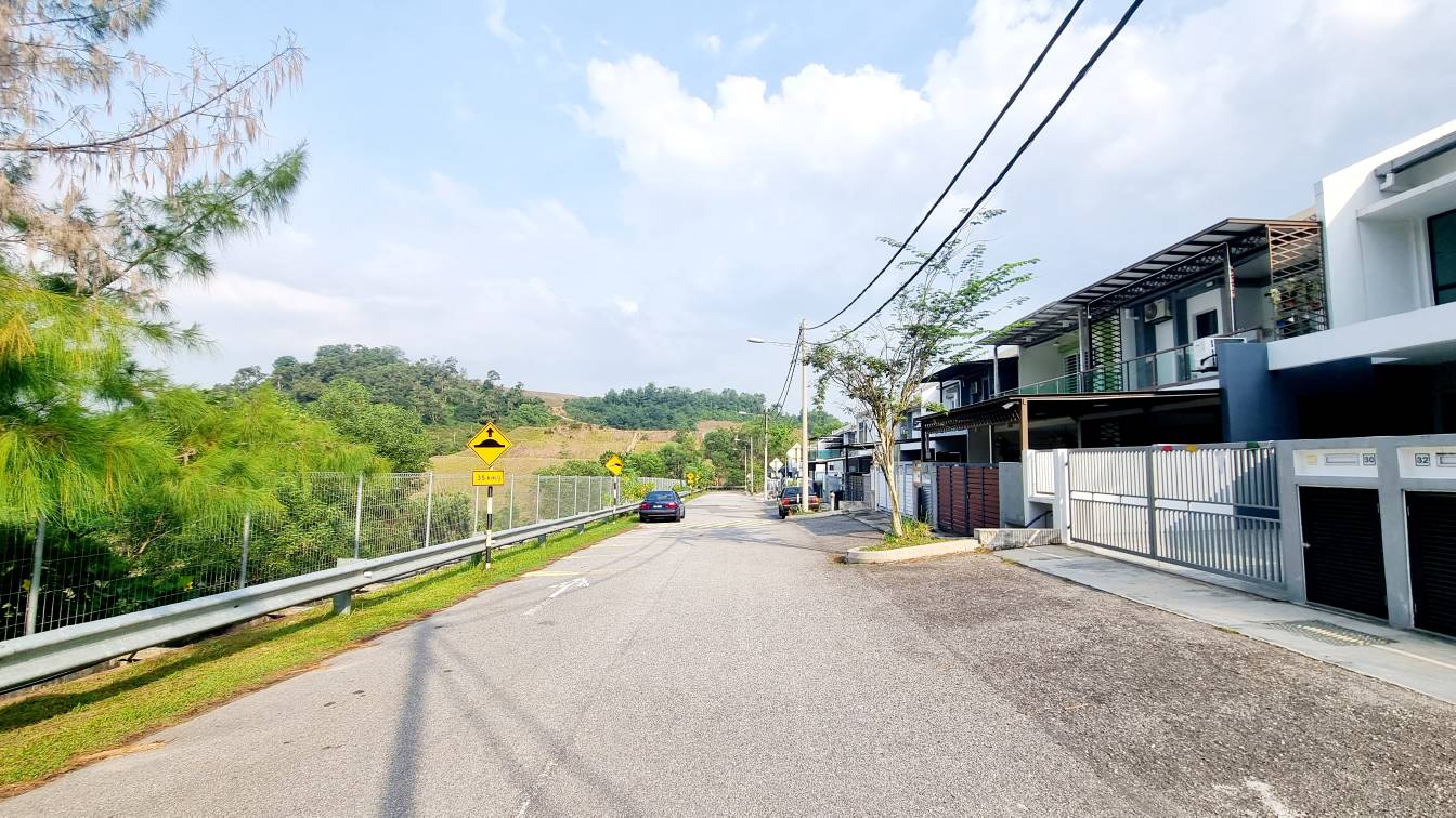 Kajang New Freehold Terrace House End Lot - photo 10