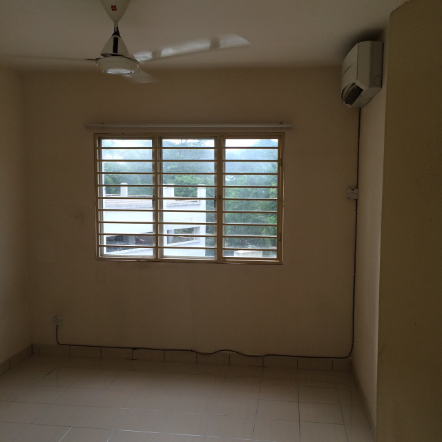 Condo MagnaVille, Semi Furnish, Selayang - photo 2