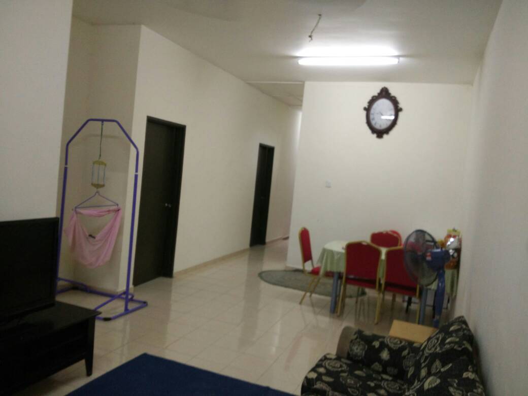 1sty Terrace Tmn Anggerik, Shah Alam Sec29 - photo 3