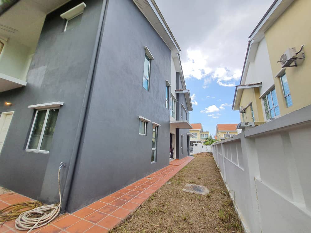 SEMI-D DOUBLE STOREY PEARL 132 SEREMBAN 2