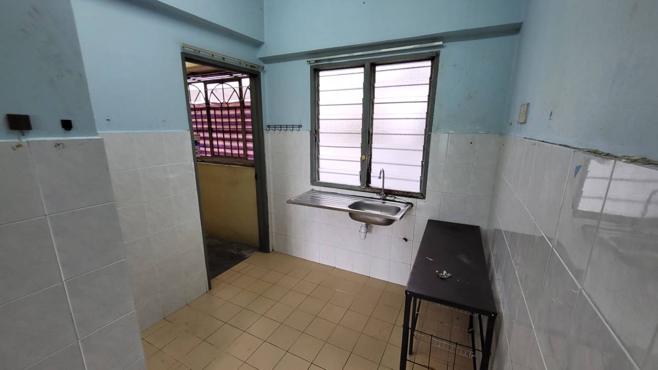 Apartment Sri Ros Taman Sepakat Kajang - photo 4