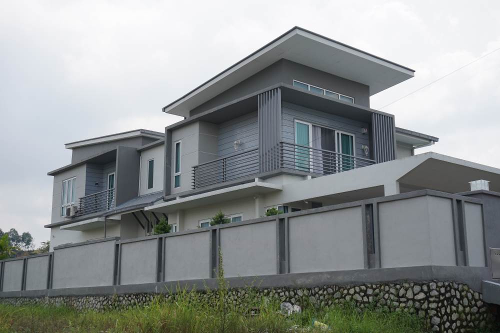 2 Storey FREEHOLD Bungalow Bandar Mahkota Cheras