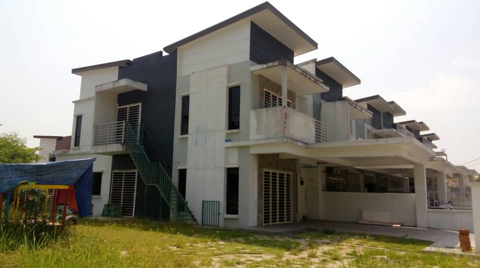 2 Storey Bukit Saujana Saujana Utama Sungai Buloh - photo 2