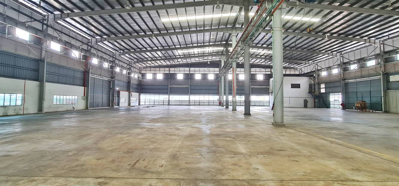 Land Area 65340sqft Power Supply 2400amp - photo 3