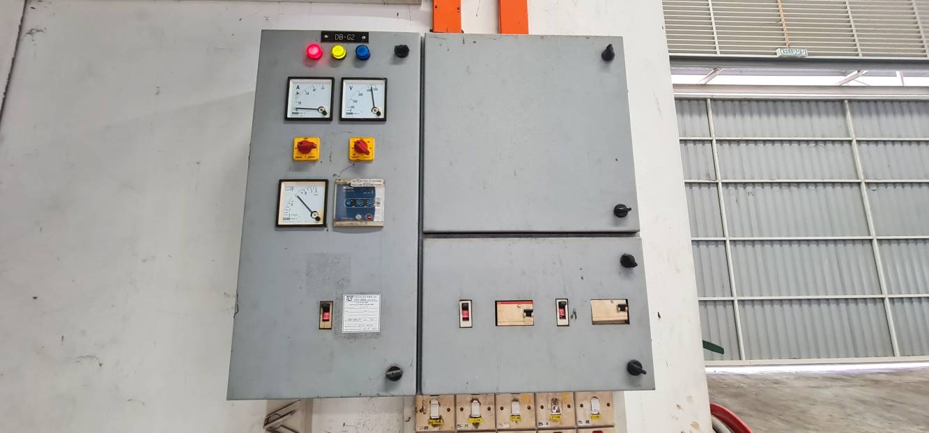 Land Area 65340sqft Power Supply 2400amp - photo 7
