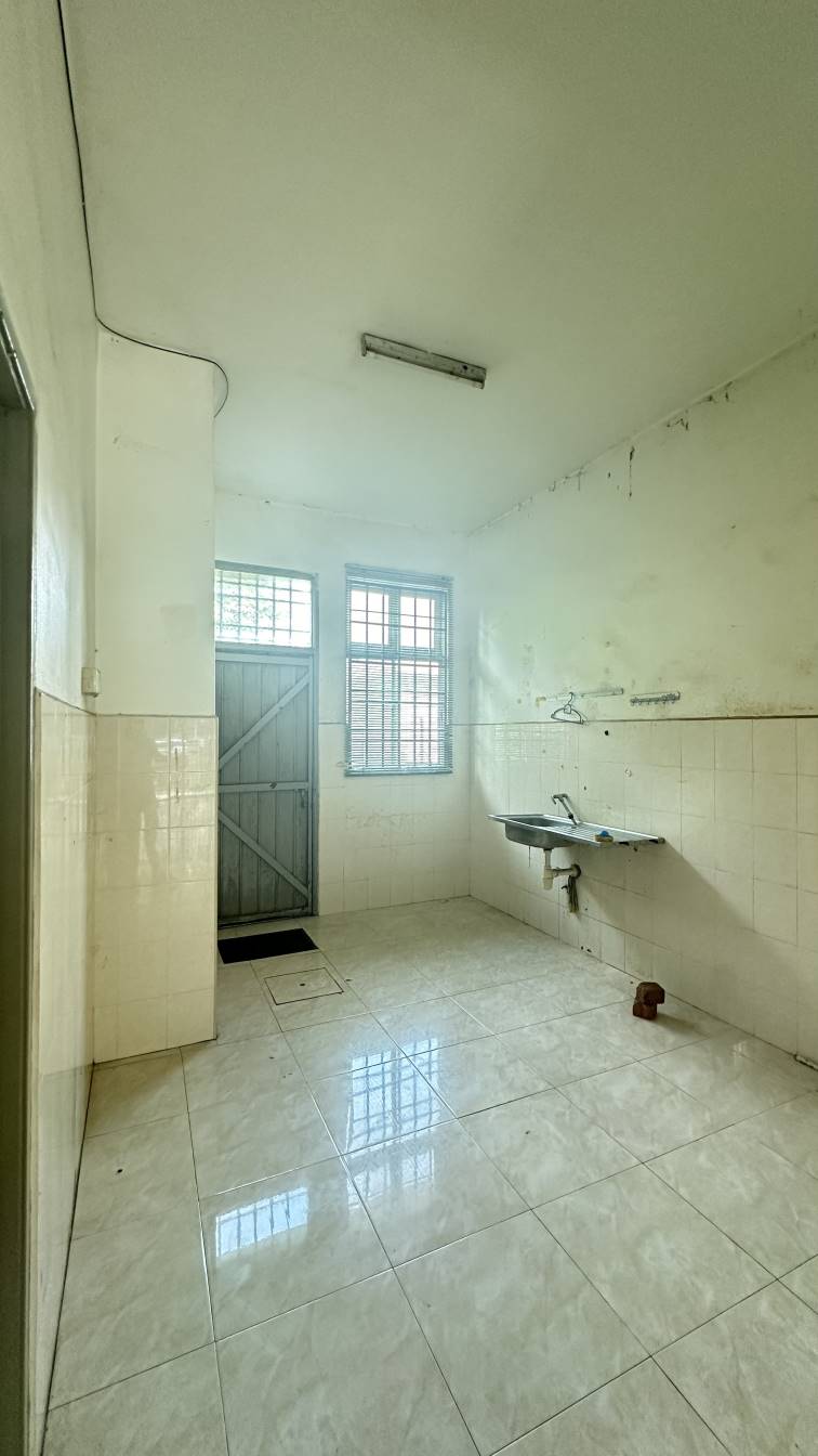 Double Storey Terrace Taman Seri Arowana - photo 3