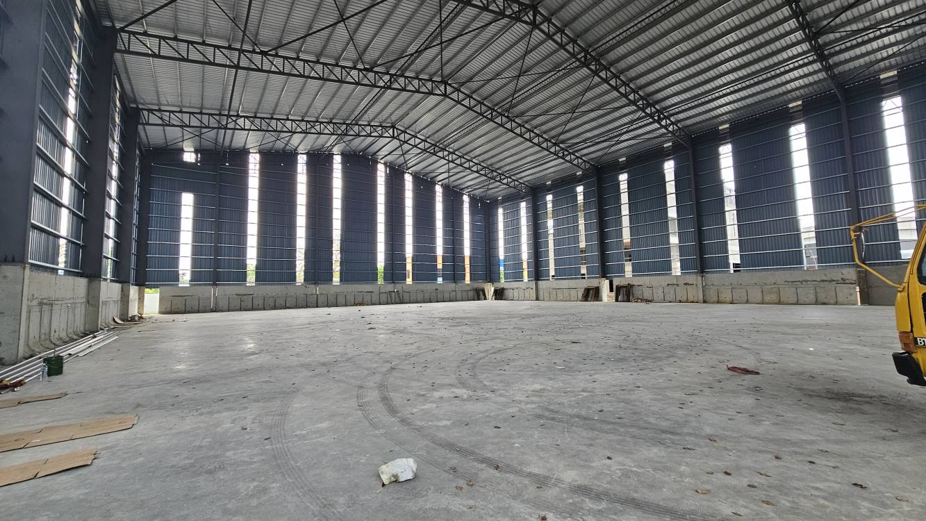 Ceiling Height 50ft at Perai Warehouse - photo 3