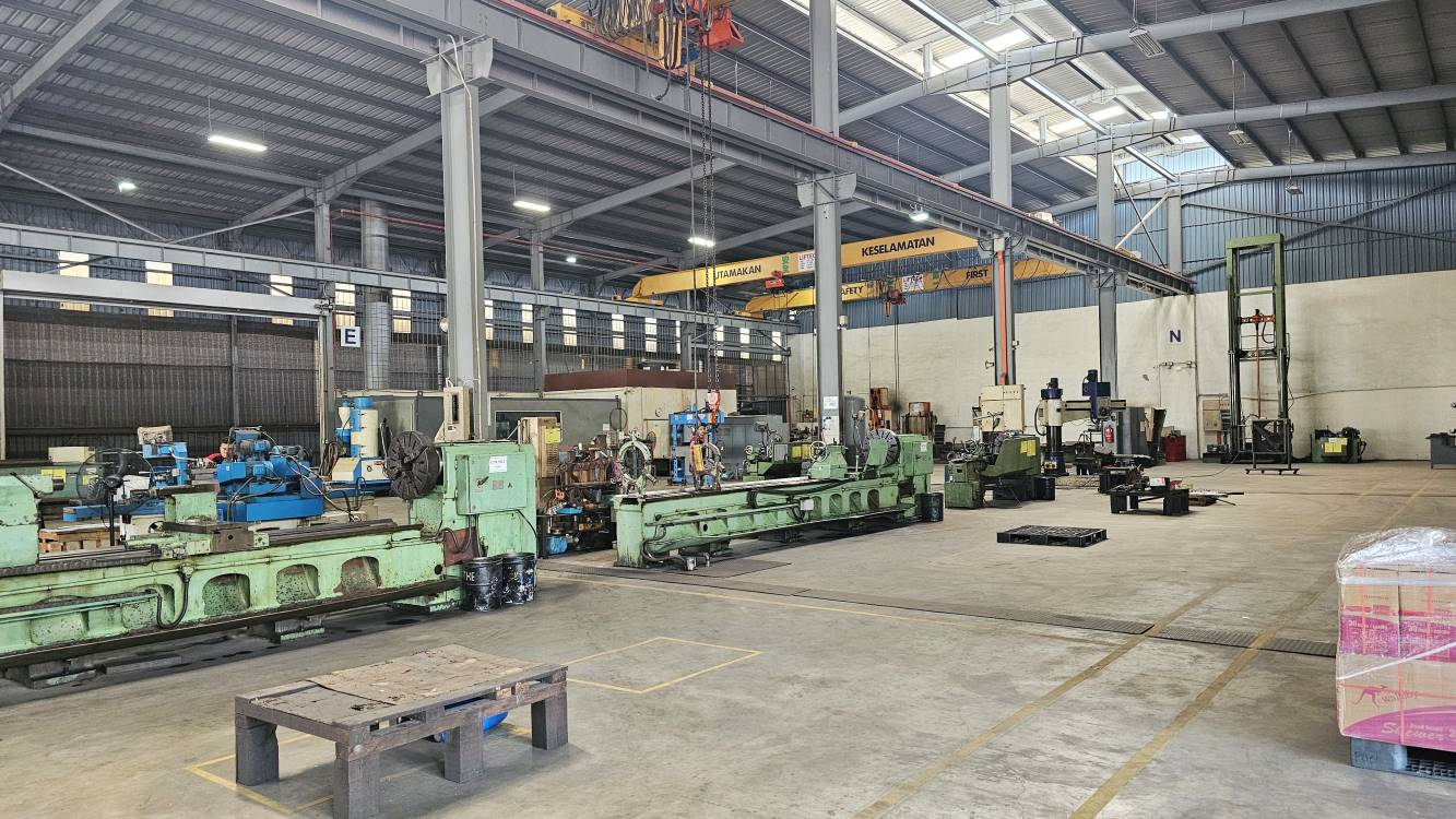 Land Area 74052sqft with Detached Factory - photo 4