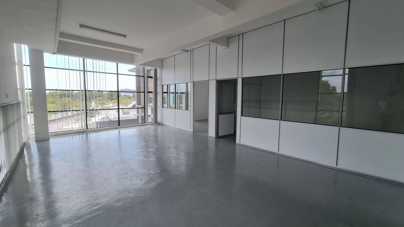 Semi Detached Taman Industri Beringin - photo 2