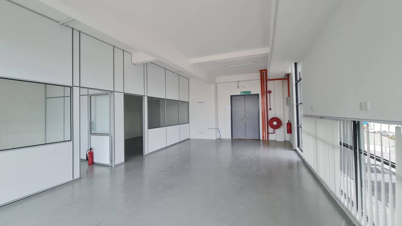 Semi Detached Taman Industri Beringin - photo 3