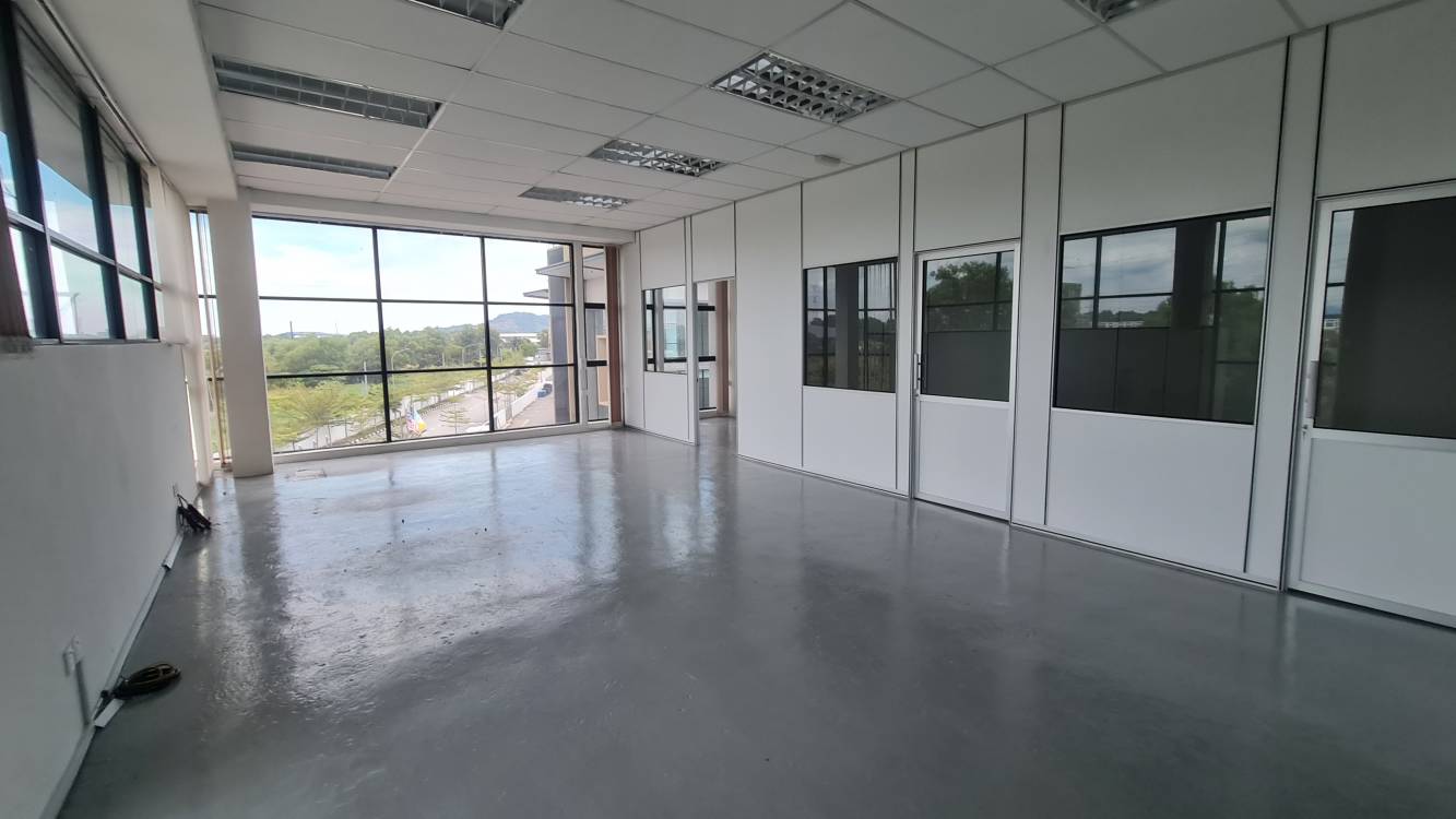 Semi Detached Taman Industri Beringin - photo 4