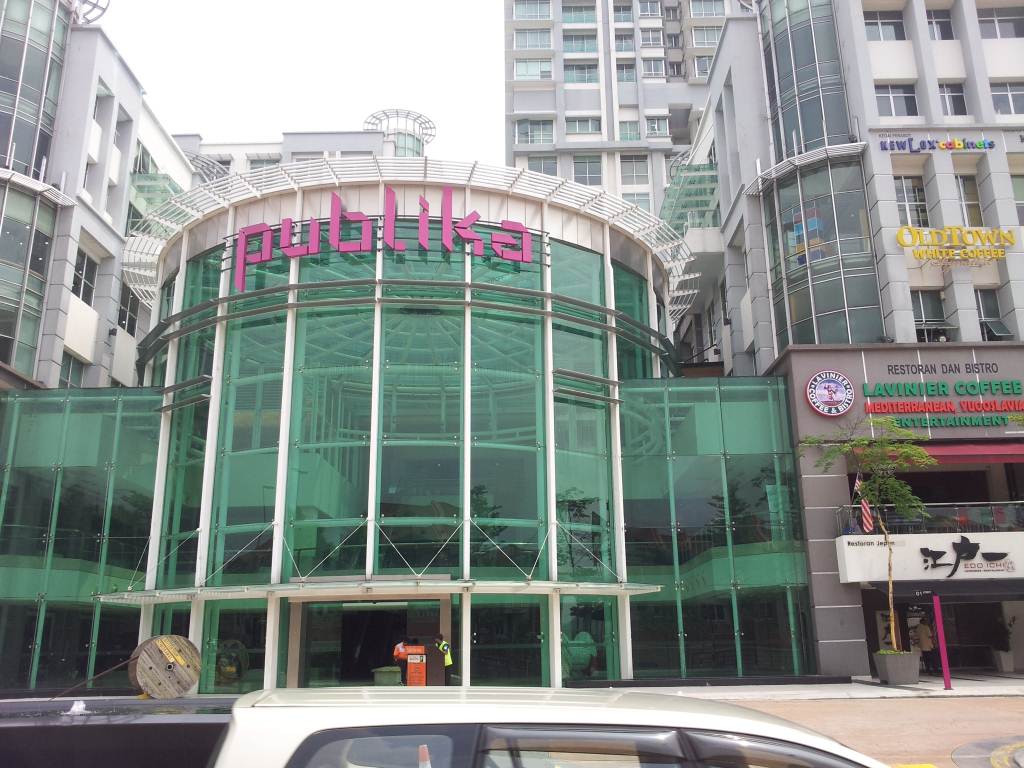 solaris dutamas, Publika