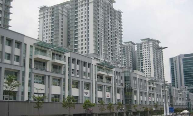 solaris dutamas, Publika
