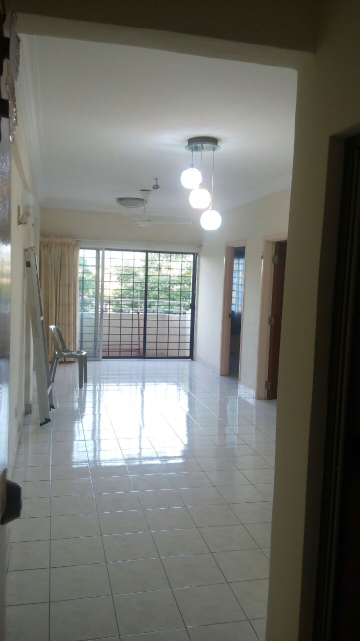 Plaza Sinar Apartment