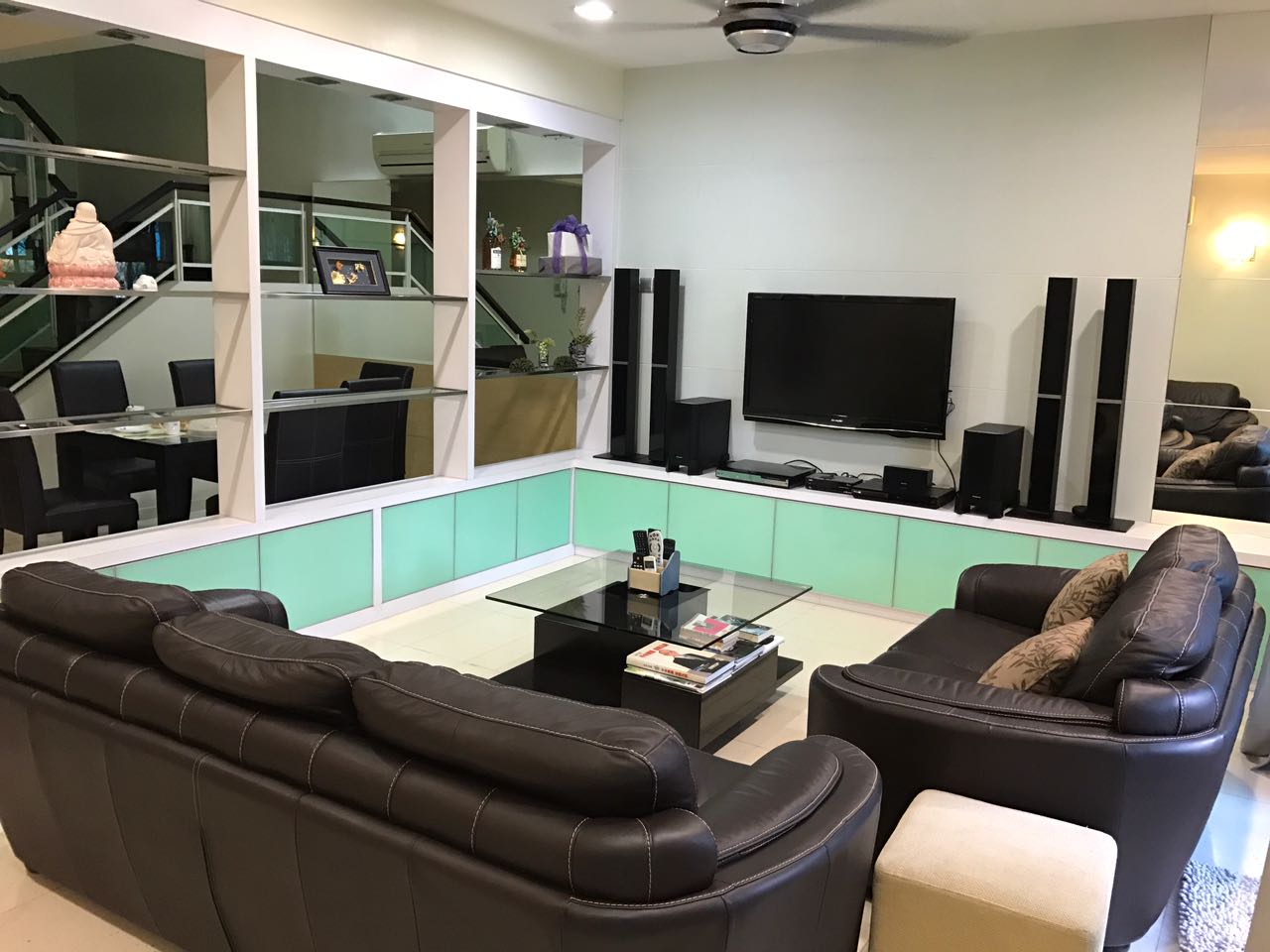 Zenia Parkhomes