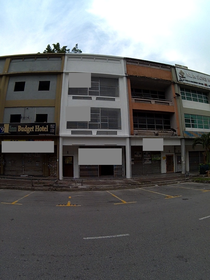 Taman Perindustrian Axis Section 25,Shah Alam,Shop