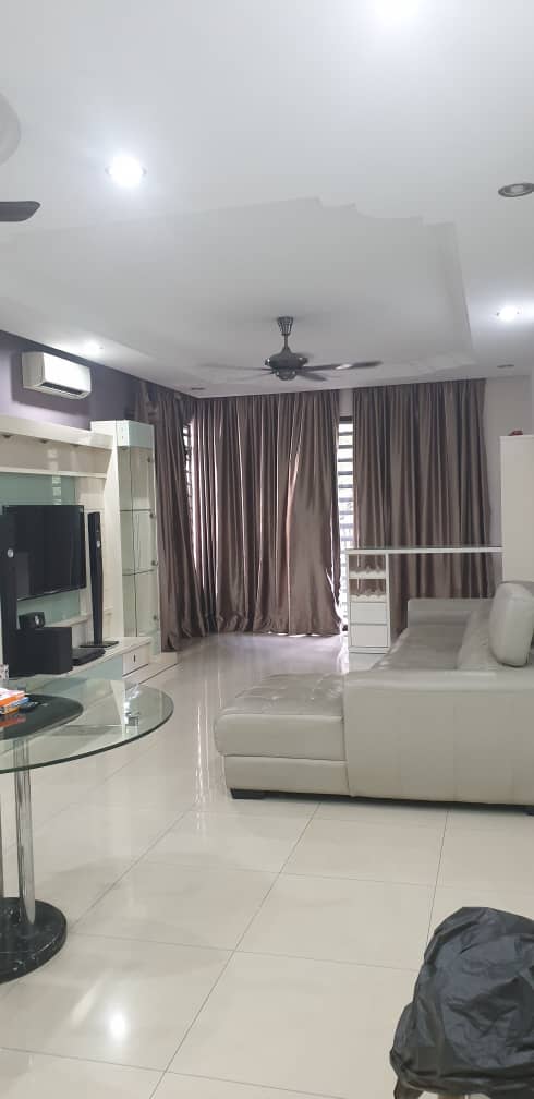 Royal Domain,Sri Putramas 2,Jalan Kuching,Condo