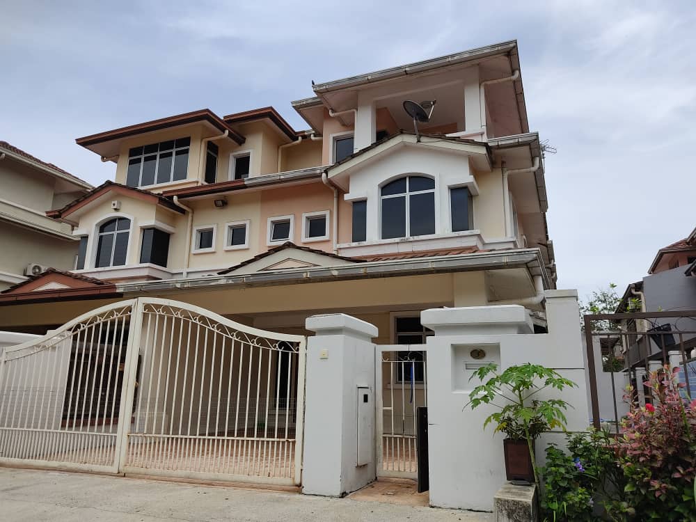 Ascott Hill,Bukit Rahman Putra,3 Storeys Semi-D