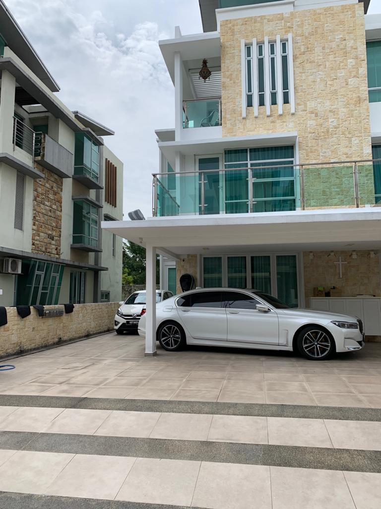 Tiara Puteri,Sungai Buloh,3 Storeys Semi-D