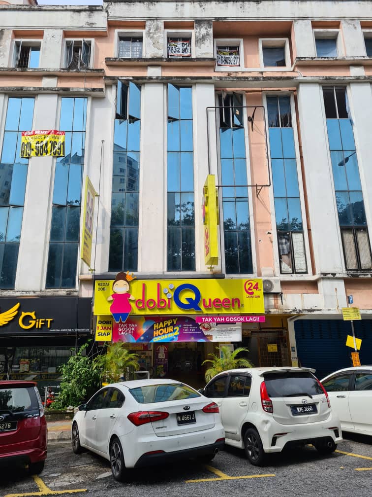 Medan Putra Business Centre,Menjalara,Office
