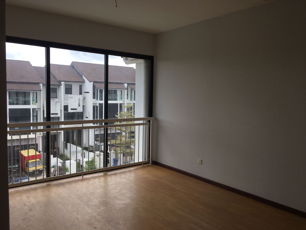 Maple Terrace,Denai Alam,3 Storeys Terrace House - photo 6