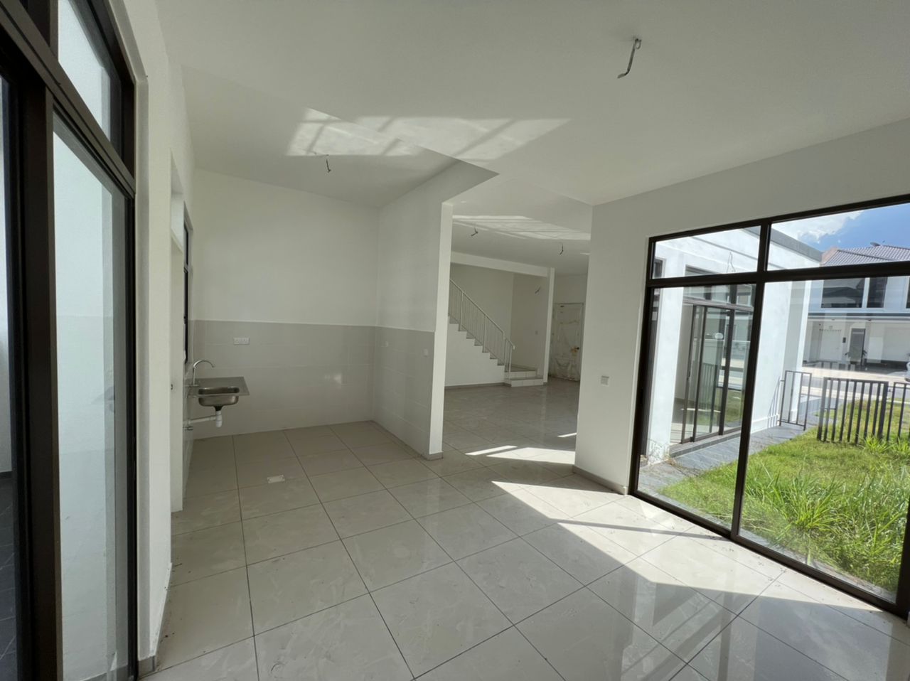 Eco Grandeur Avenham Garden,2 Storeys Terrace - photo 5