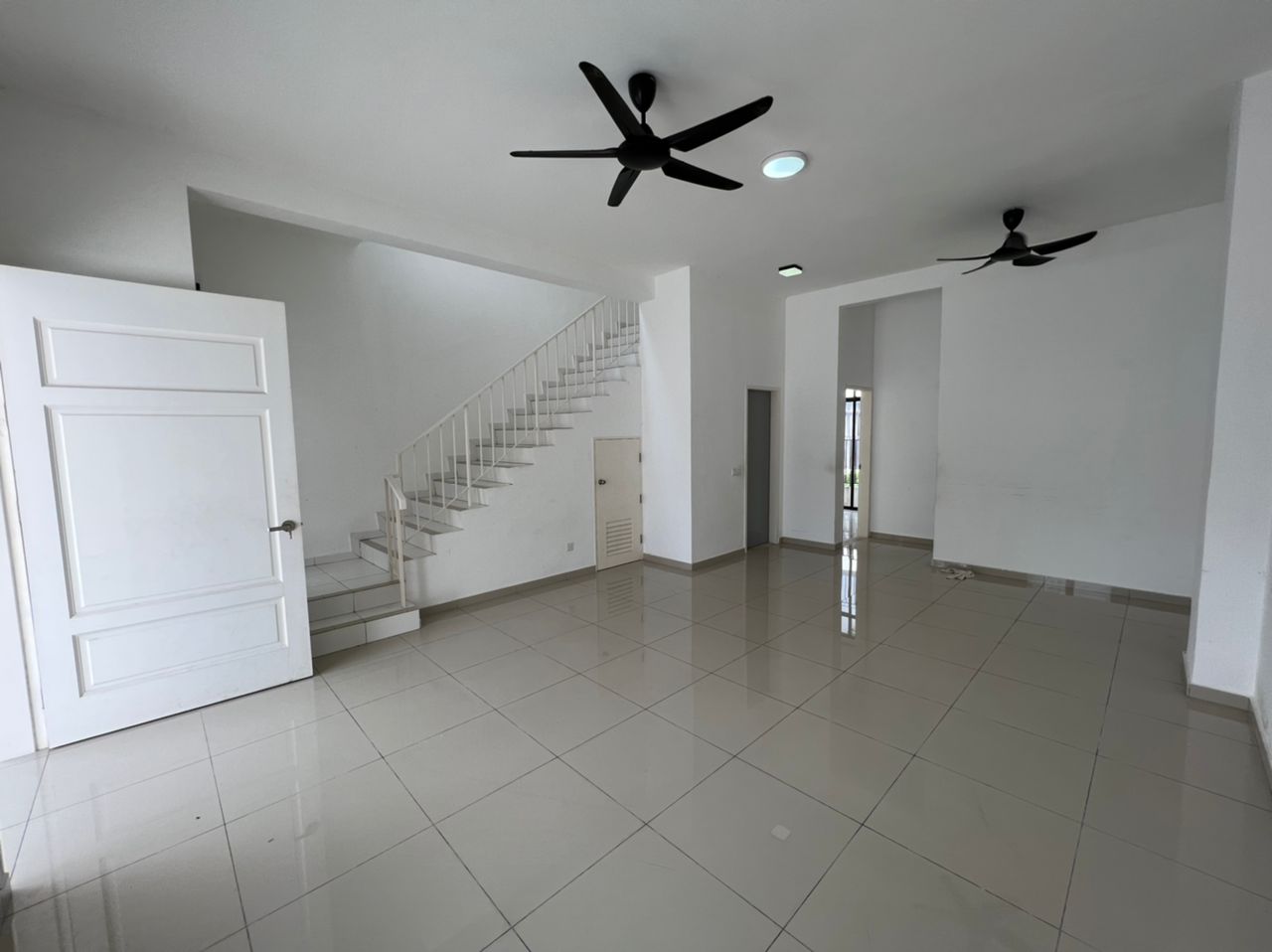 Eco Grandeur,Graham Garden,2 Storeys Terrace House - photo 3