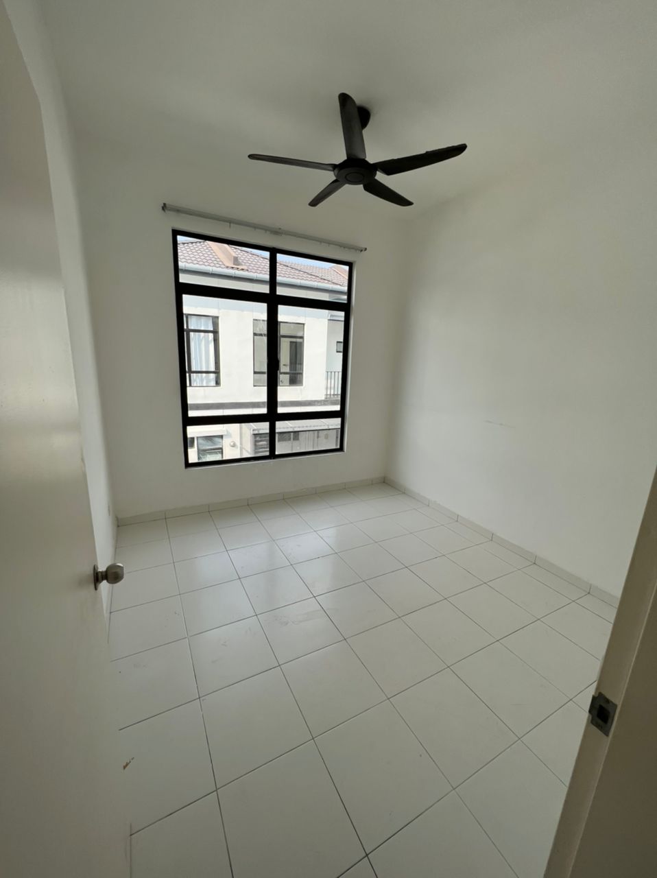 Eco Grandeur,Graham Garden,2 Storeys Terrace House - photo 12