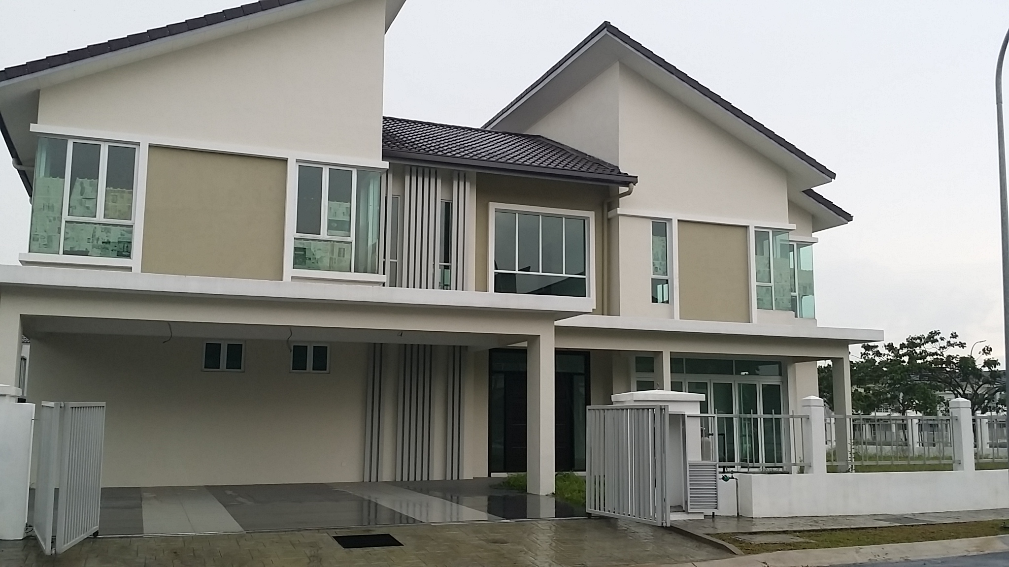 Villa Heights, Taman Equine, Seri Kembangan - photo 2