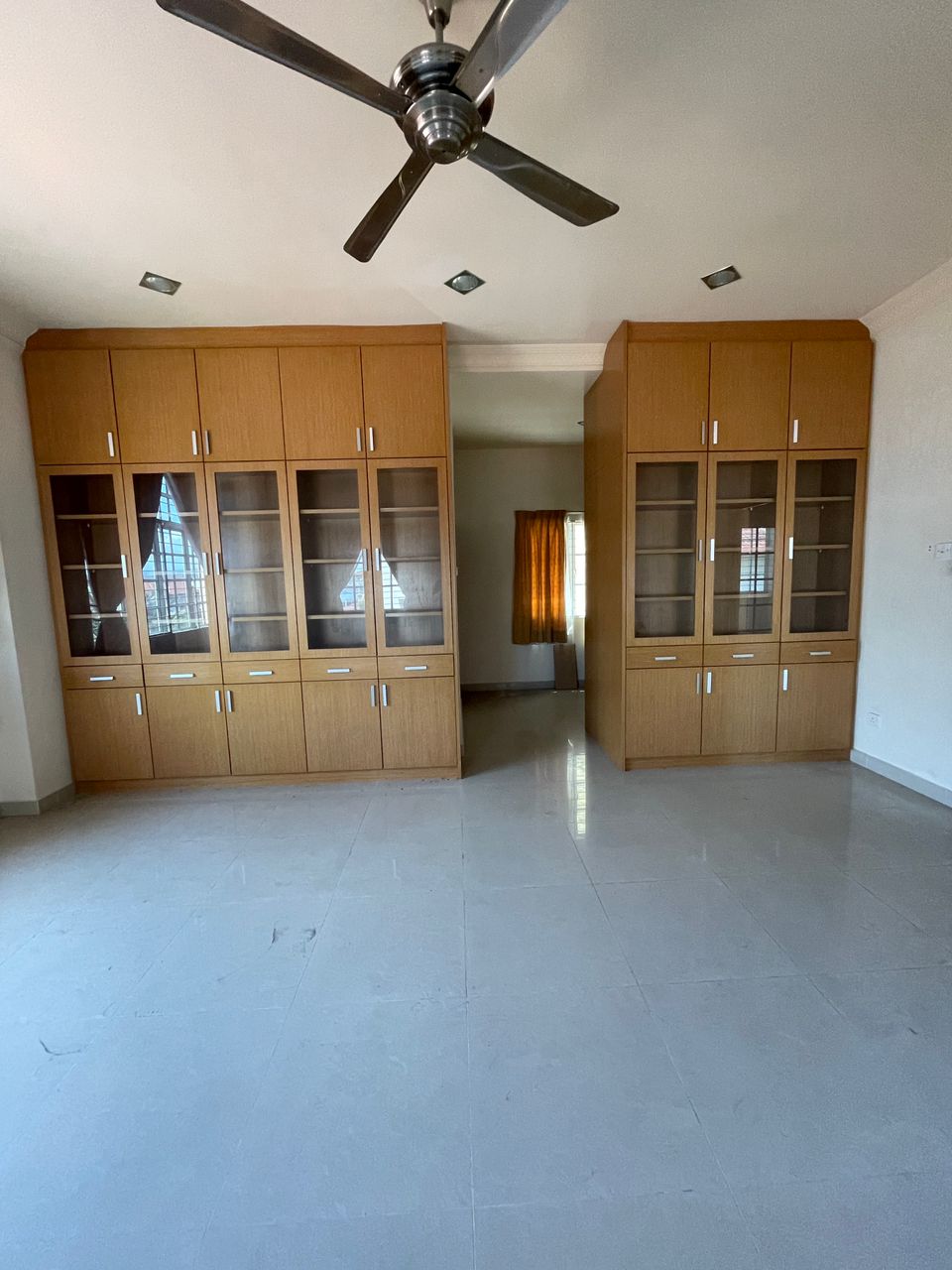 Taman Sri Jelok, 2and half Storey Semi D, Kajang - photo 2