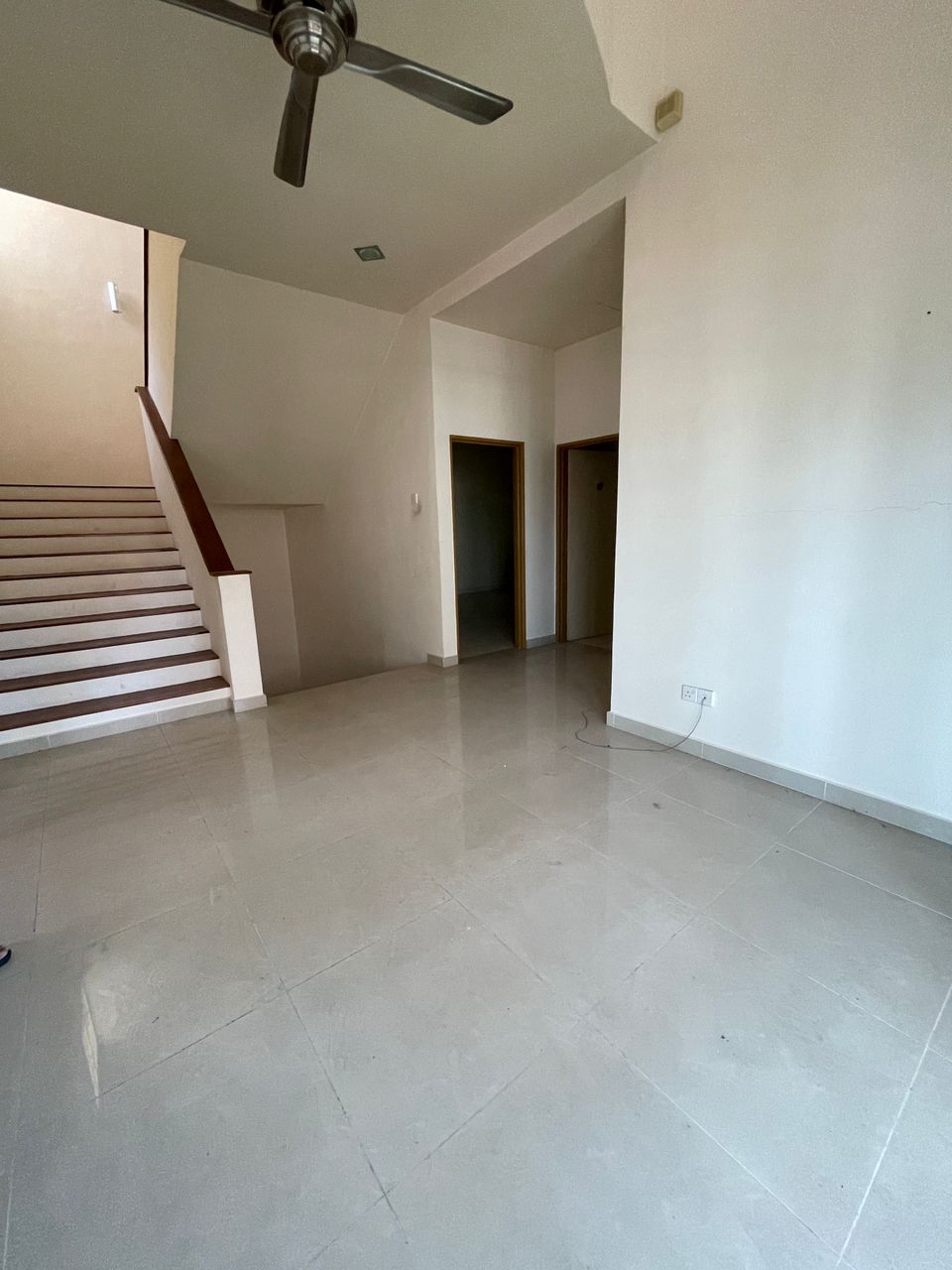 Taman Sri Jelok, 2and half Storey Semi D, Kajang - photo 3