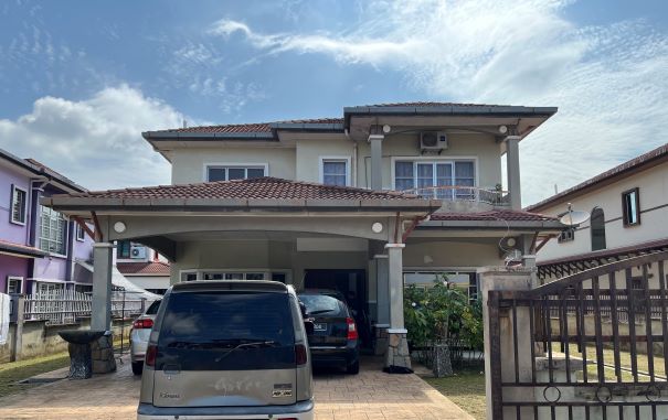 Bungalow For Sale in ...