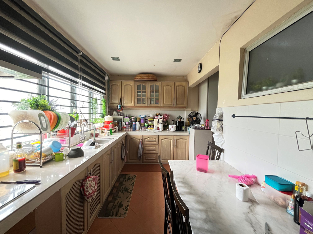 Extended double storey terrace Antara Gapi - photo 8